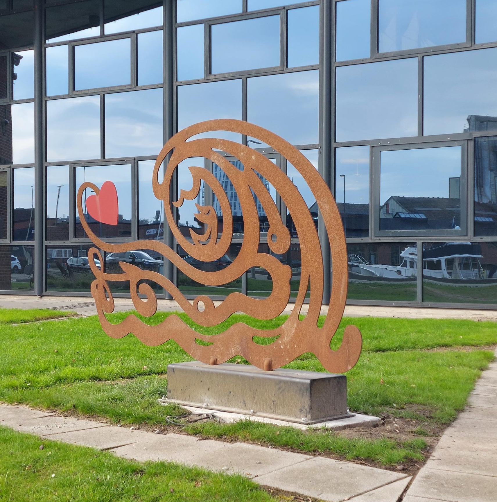 Den lille Havfugl flyttet til ny placering